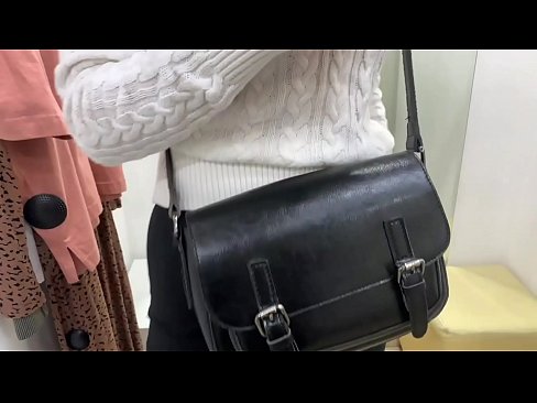 ❤️ Nyilvános maszturbáció a fiatal szuka FeralBerry egy dildóval a próbafülkében ️❌ Szuper szex at hu.mrpornogratis.ru ❌